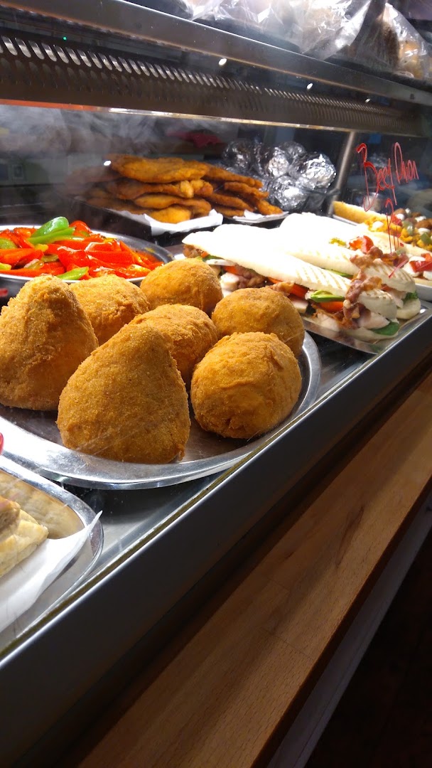 Cobb's Bakery, Salad and Sandwich Bar · Photos 1
